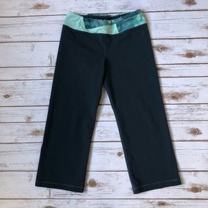 North Face Capri yoga pants size medium